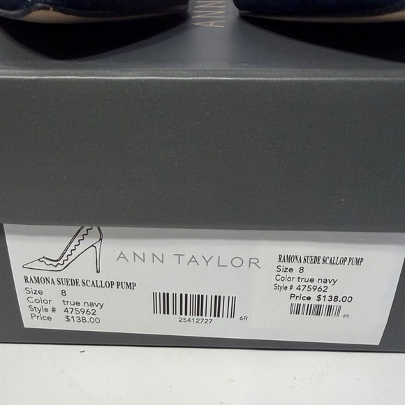 NIB Ann Taylor Ramona Midnight Blue / Black Leather Suede scallop pumps - Picture 2 of 9
